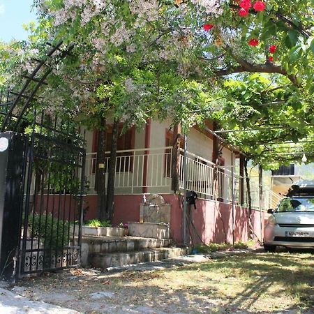 Α Lovely Home For A Summer Vacation Asproválta Ngoại thất bức ảnh