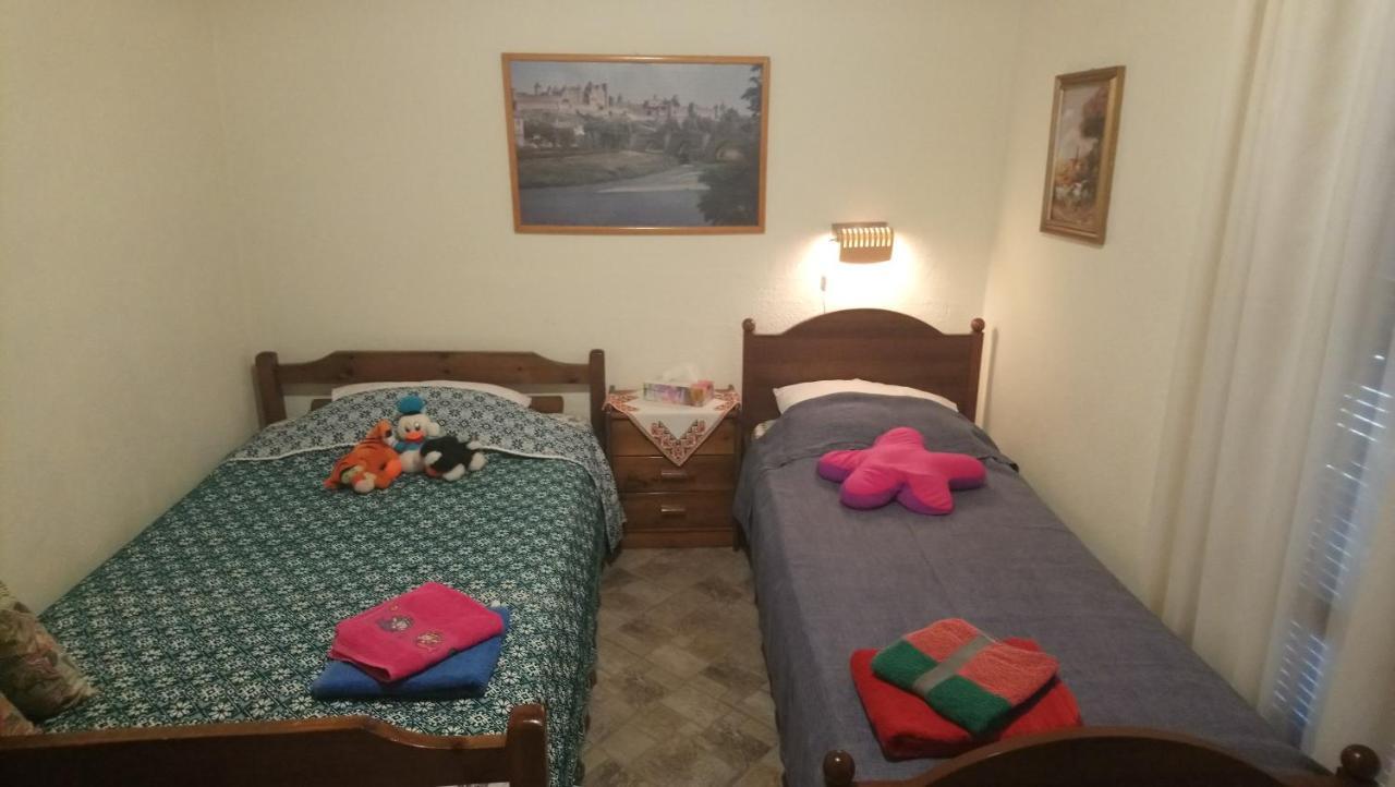 Α Lovely Home For A Summer Vacation Asproválta Ngoại thất bức ảnh