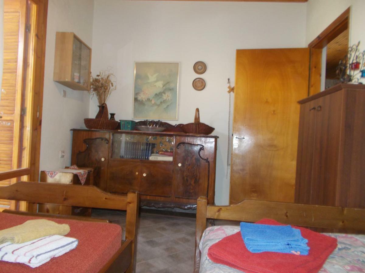 Α Lovely Home For A Summer Vacation Asproválta Ngoại thất bức ảnh