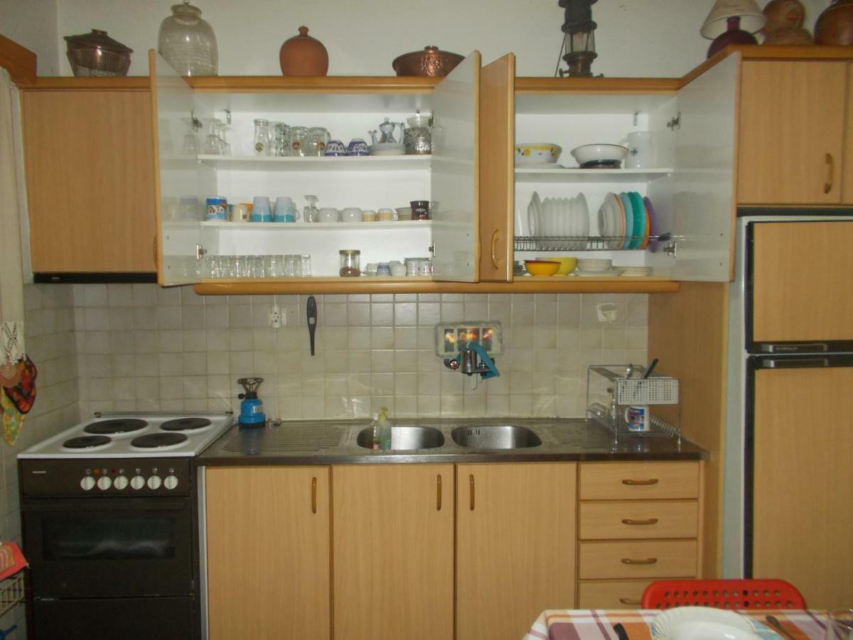 Α Lovely Home For A Summer Vacation Asproválta Ngoại thất bức ảnh