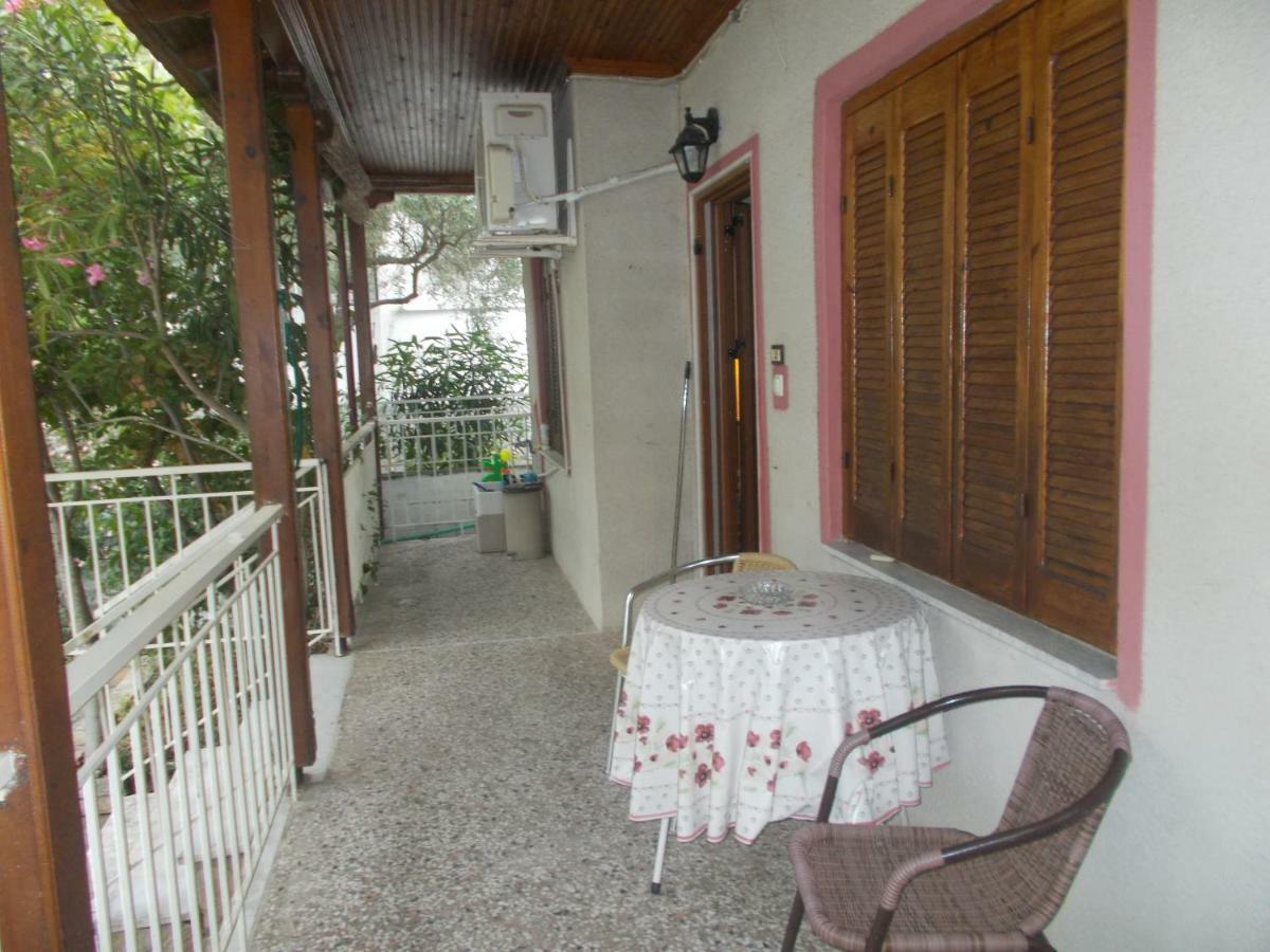 Α Lovely Home For A Summer Vacation Asproválta Ngoại thất bức ảnh